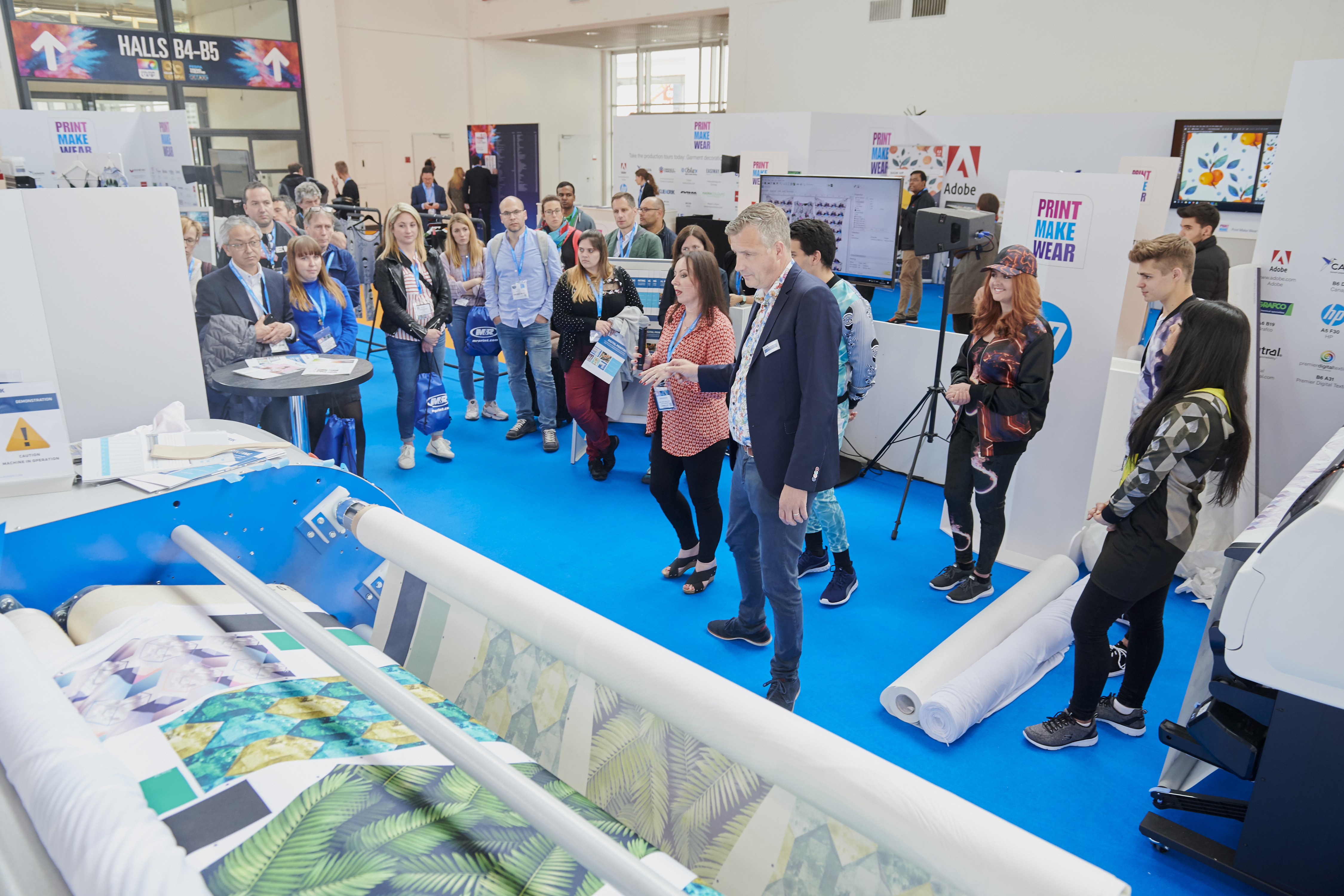 Print Make Wear beleuchtet herstellung von sportbekleidung FESPA Global Print Expo 2020