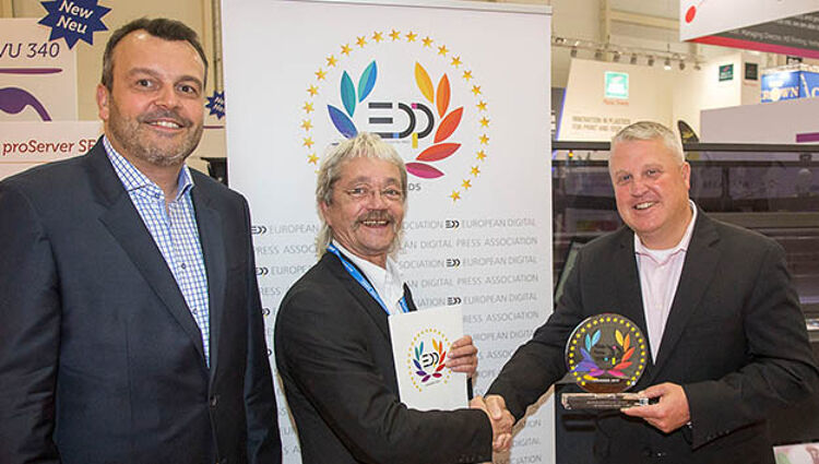 EFI erhält prestigeträchtigen EDP Award für  besten Textildrucker