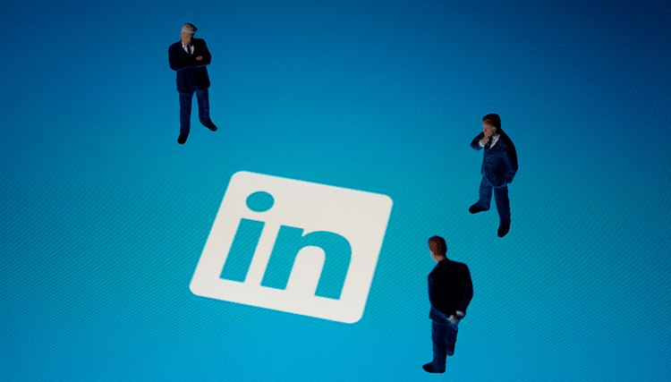 Come utilizzare LinkedIn per connettere la tua attività