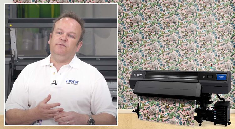 Paul Restarick explora la tecnología Epson para la impresión de papel tapiz