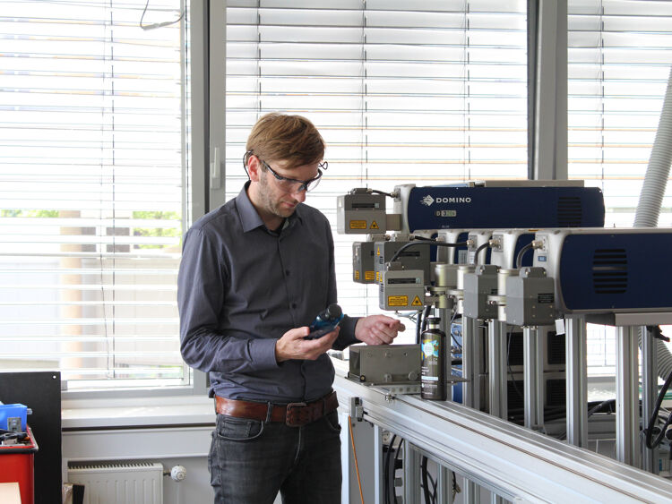 Domino kooperiert mit Procter and Gamble bei innovativem Flaschendruckprojekt