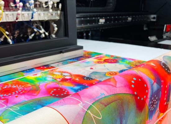  Invertir para el éxito: una solución de producción inteligente para la impresión textil digital