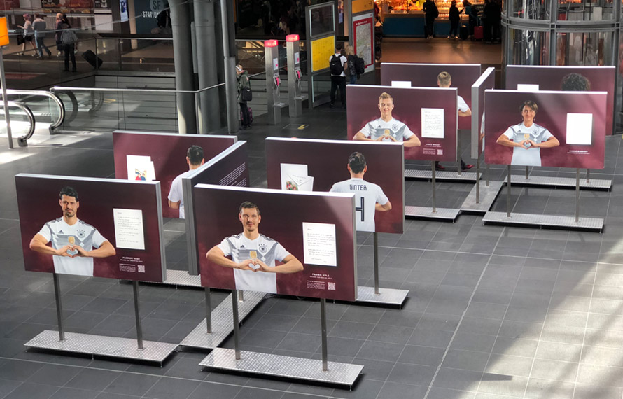 20 Beautiful Doors and Entrances created with Wide Format Printing