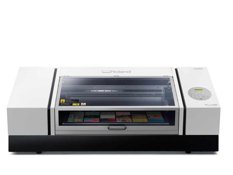 Produktive Personalisierung mit UV-Druck und Lasergravur von Roland DG