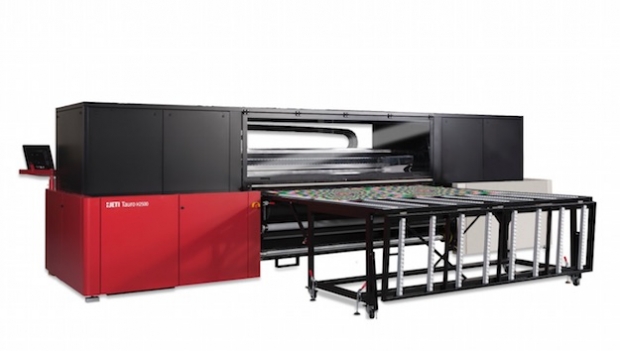 Choosing the best flatbed printer for your business at FESPA 2017