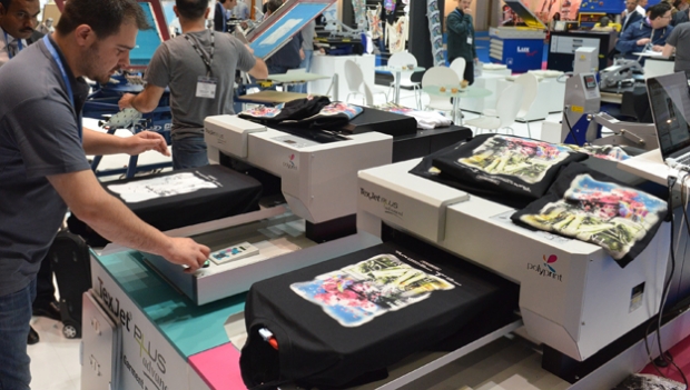 Polyprint shows new TexjetPLUS direct to garment printer at FESPA 2015